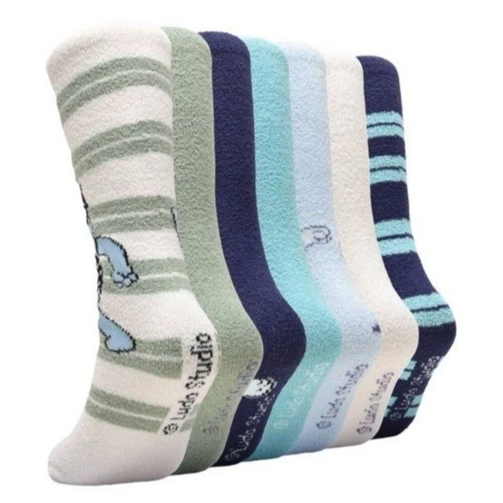 NIB Bluey 7 Days of Cozy Crew Socks Men's Shoe Size 6-12 7 Pr Gift